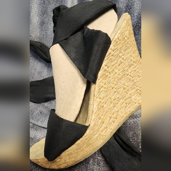 BLAKE SCOTT LACE UP WEDGE HEEL BLACK 8.5 - Picture 4 of 12